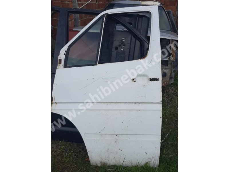 Mercedes sprinter 412 çıkma sol ön kapı