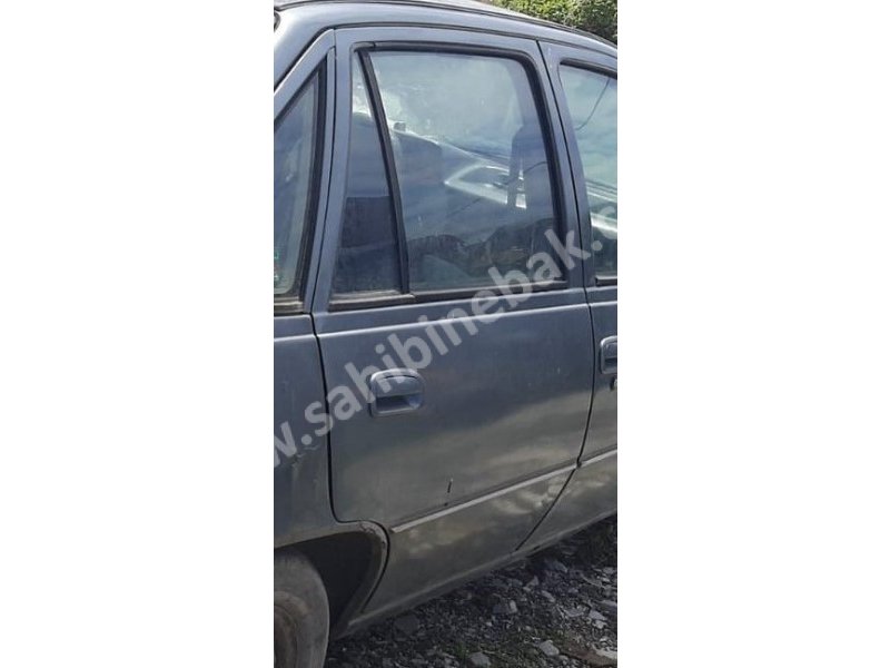 1996 daewoo nexia 1.5 çıkma sağ arka kapı