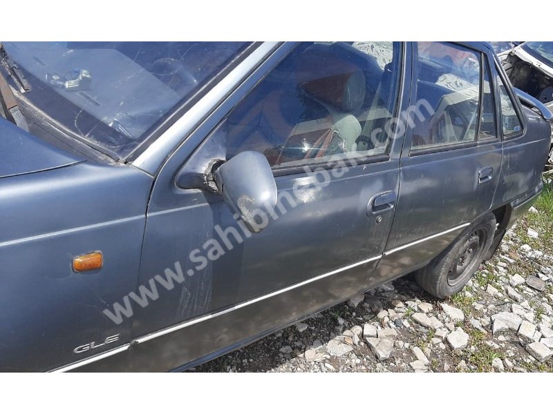 1996 daewoo nexia 1.5 çıkma sol yan panel