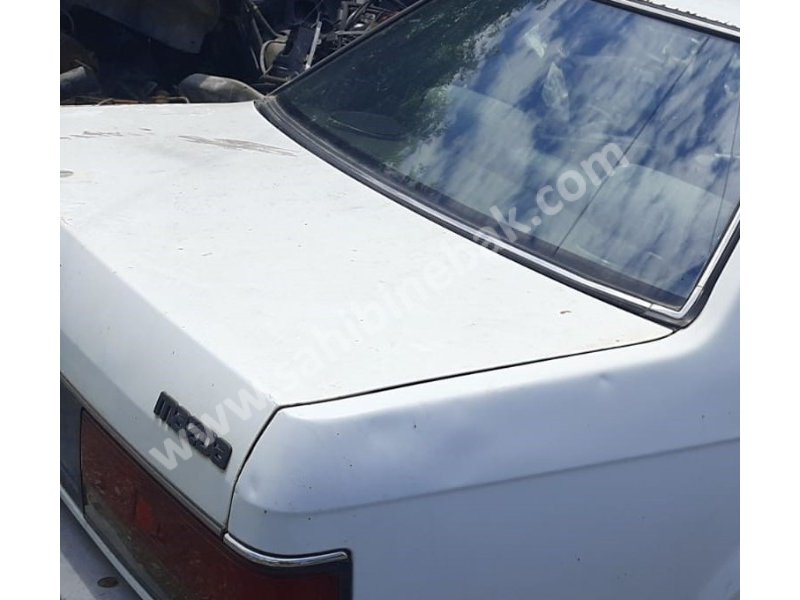 1988 mazda 323 1.6 çıkma bagaj kapağı