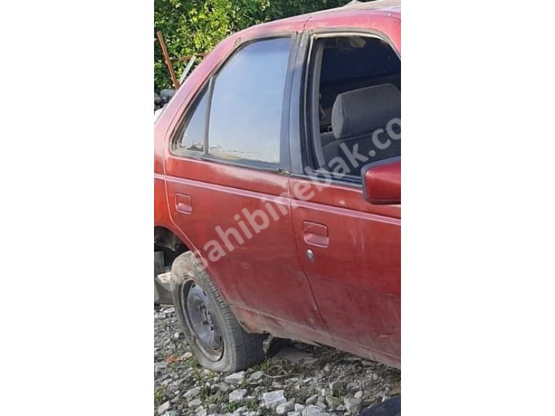 1993 peugeot 405 çıkma sağ arka dolu kapı