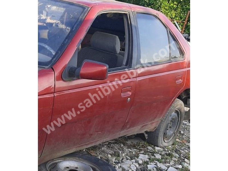 1993 peugeot 405 çıkma sol takım kapı