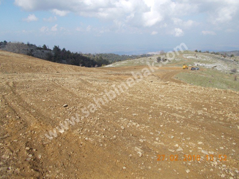 1100 m YÜKSEKTE ÖNÜ TAMAMEN AÇIK MÜTHİŞ MANZARALI SATILIK-TAKASLI YAYLA ARAZİ