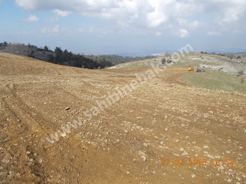 SAHİBİNDEN SATILIK 1.100 m YÜKSEKTE ÖNÜ TAMAMEN AÇIK YAYLA ARAZİ