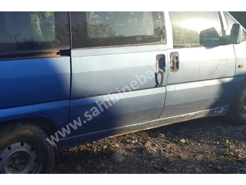 2000 fiat scudo 1.9 d çıkma sağ marşbiyel