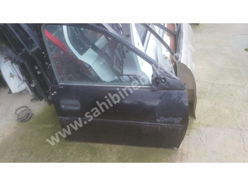 OPEL CORSA B SAĞ ÖN KAPI