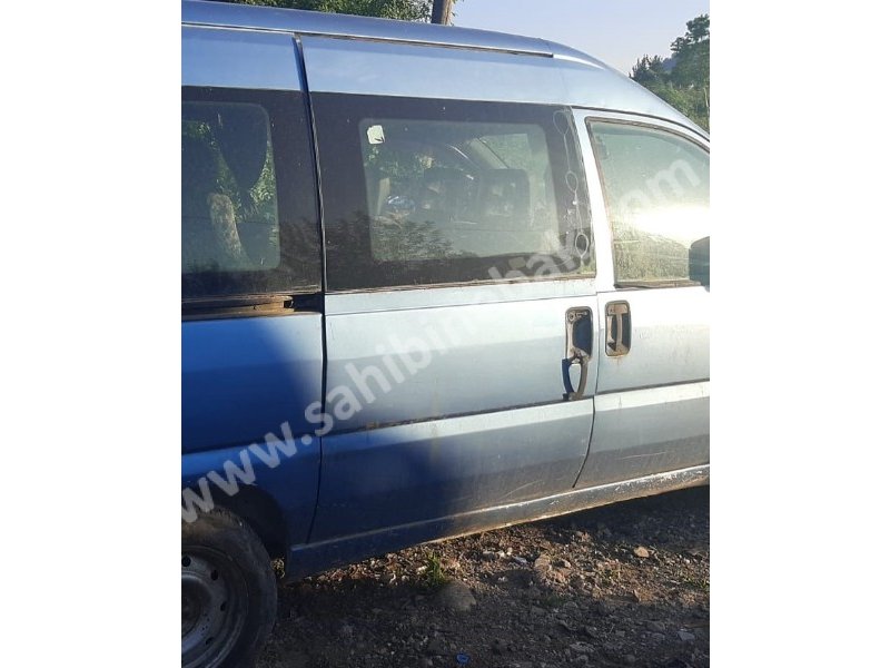 2000 fiat scudo 1.9 d çıkma sağ sürgülü dolu kapı