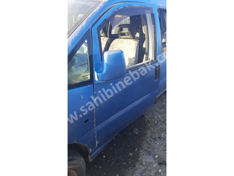 2000 fiat scudo 1.9 d çıkma sol ön dolu kapı