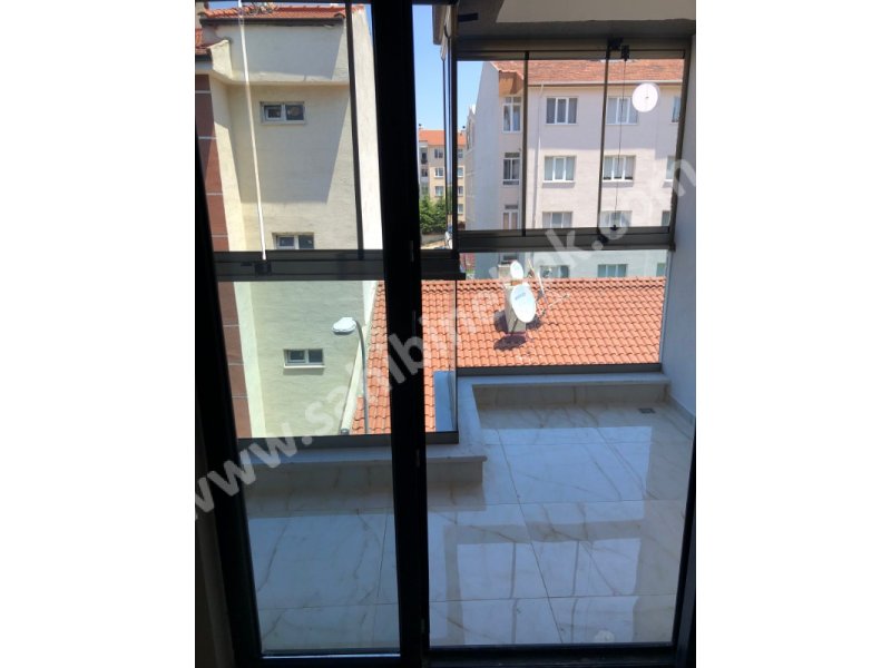 TEPEBAŞI ÜMİT HASTANESİ YAKININ'DA SAHİBİNDEN 3+1 SATILIK 3. KAT DAİRE 120 M2