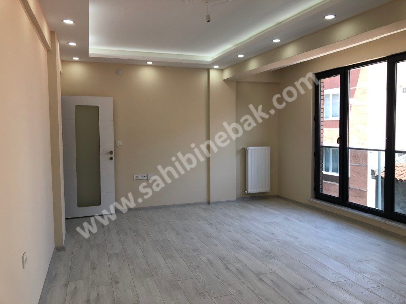 TEPEBAŞI ÜMİT HASTANESİ YAKININ'DA SAHİBİNDEN 3+1 SATILIK 3. KAT DAİRE 120 M2