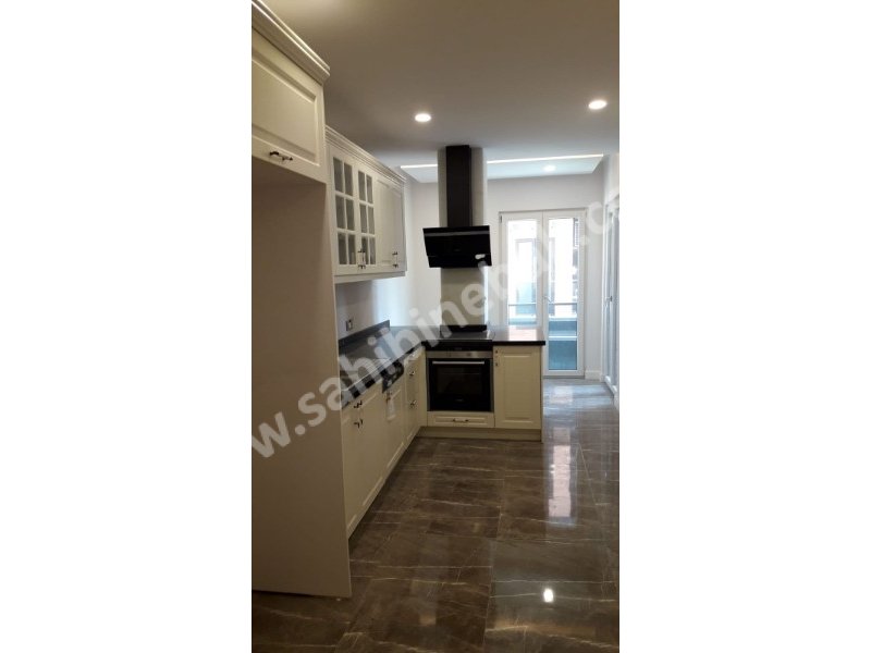 İSTANBUL FATİH FINDIKZADE MADO ARKASINDA KİRALIK 2. KAT 2+1 DAİRE 110 M2