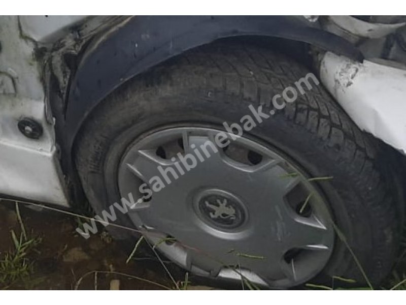 Peugeot 206 çıkma sağ ön jant lastik