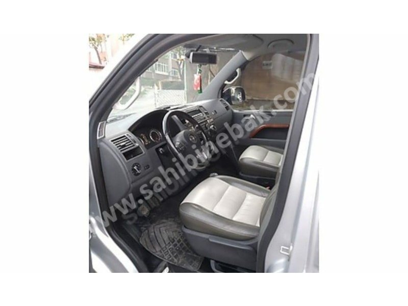 2013 Model Volkswagen Caravella Minibüs boyasız sıfır muyanesi yapıldı