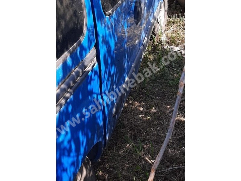 Renault kangoo express çıkma sağ yan panel