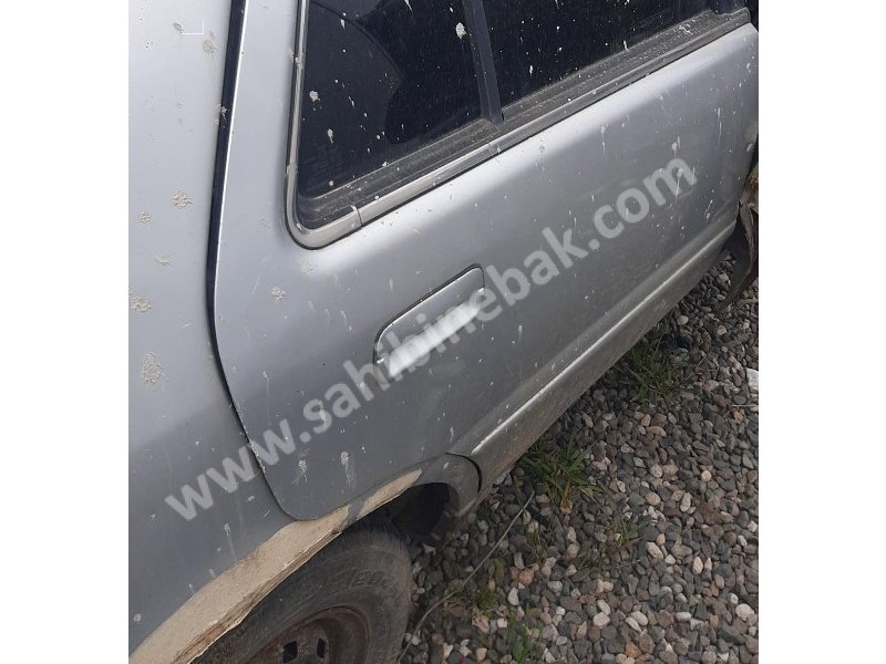 Hyundai excel çıkma sağ yan panel maşbiyel