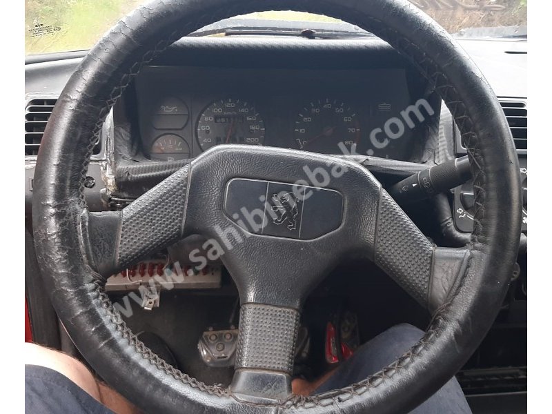 Peugeot 205 çıkma direksiyon simidi