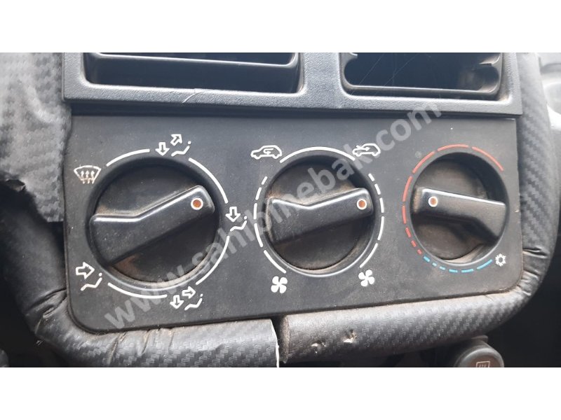 Peugeot 205 çıkma kalorifer kumanda paneli