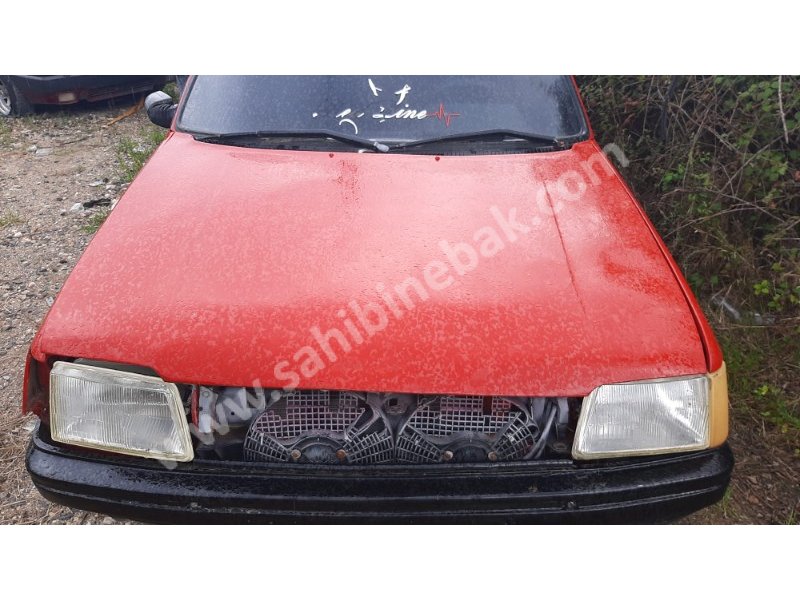 Peugeot 205 çıkma motor kaput