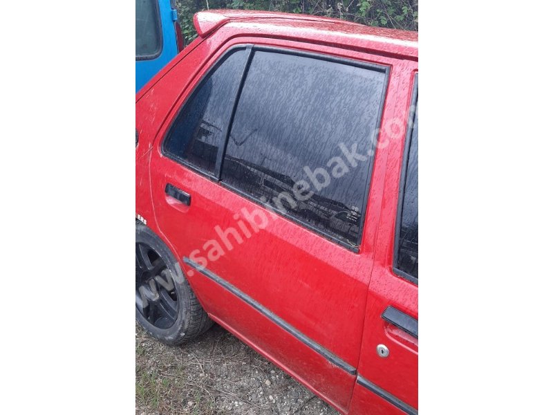 Peugeot 205 çıkma sağ arka kapı