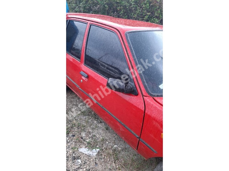 Peugeot 205 çıkma dolu sağ ön kapı