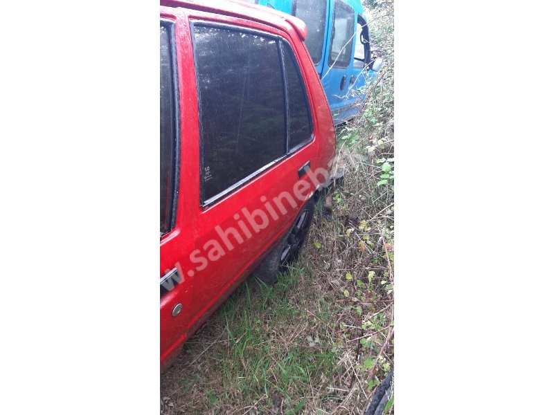 Peugeot 205 çıkma dolu sol arka kapı