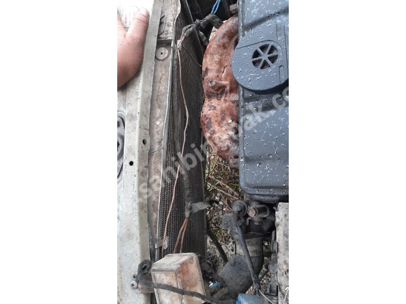 Peugeot 205 çıkma su radyatörü