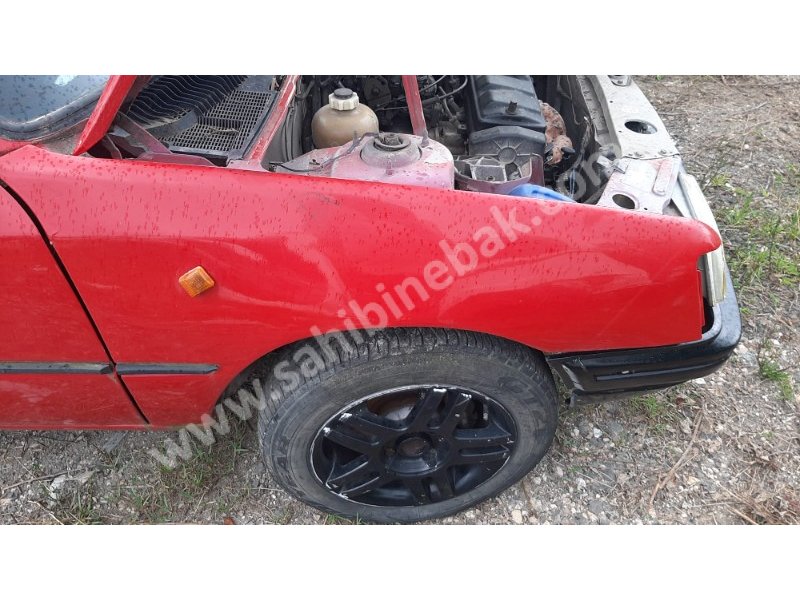 Peugeot 205 çıkma sağ ön çamurluk