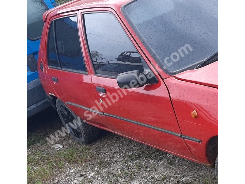 Peugeot 205 çıkma sağ kapı dolu