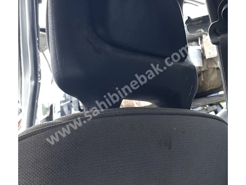 1992 hyundai excel çıkma sağ ön koltuk başlığı