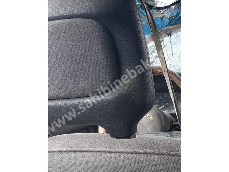 1992 hyundai excel sökme sol ön koltuk başlığı