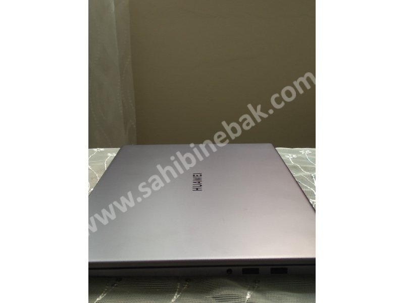 HUAWEİ MATEBOOK DİZÜSTÜ BİLGİSAYAR