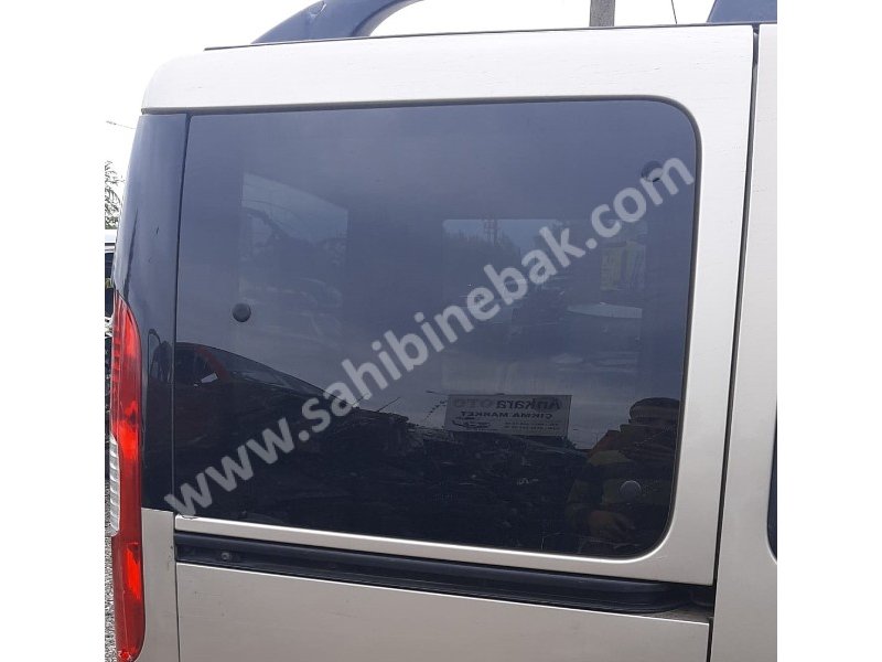 2011 fiat doblo çıkma sağ çamurluk camı