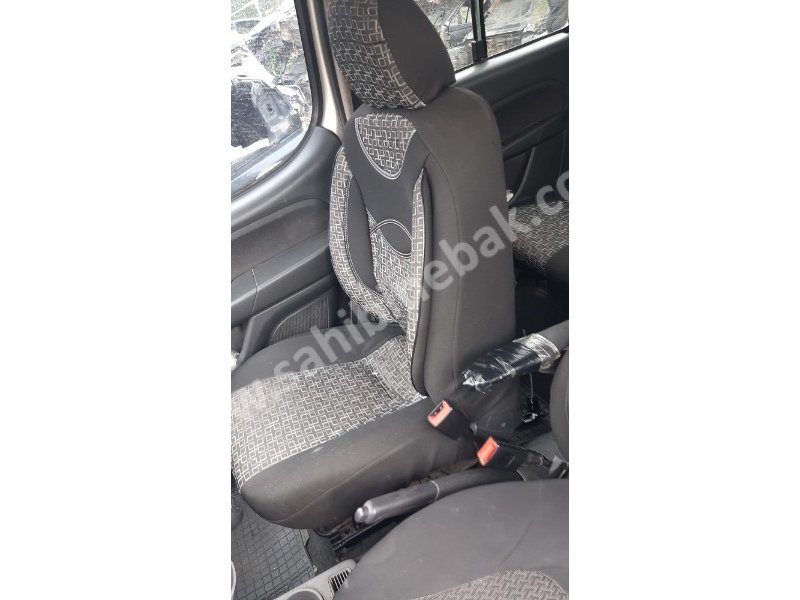 2011 fiat doblo sökme sağ ön koltuk