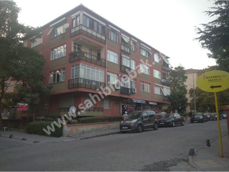 İstanbul Bahçelievler Bahçelievler Mah. Satılık 2. Kat 3+1 Daire 125 m2