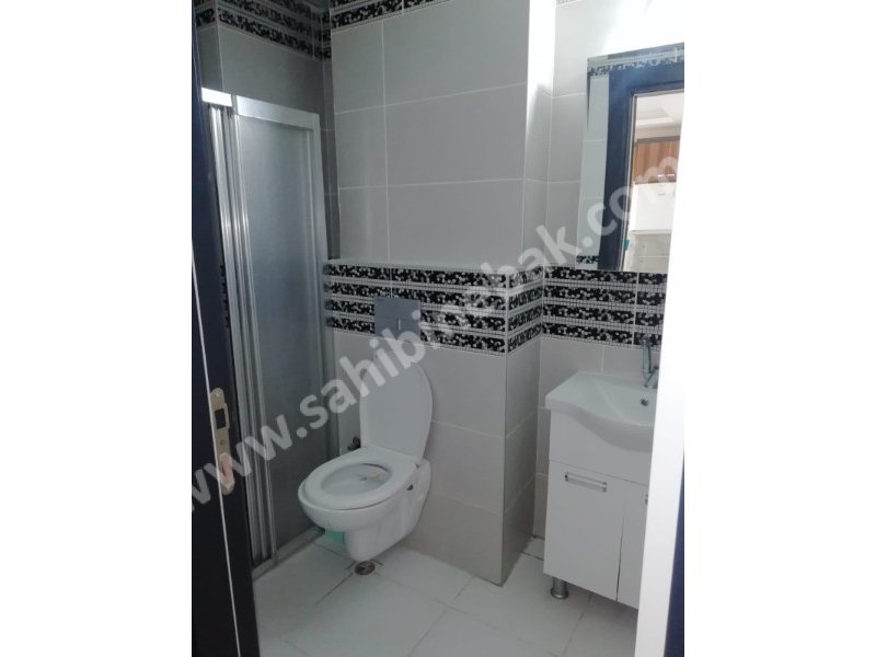 Mersin Yenişehir Çiftlikköy Mah. Satılık 2. Kat 2+1 Daire 70 m2