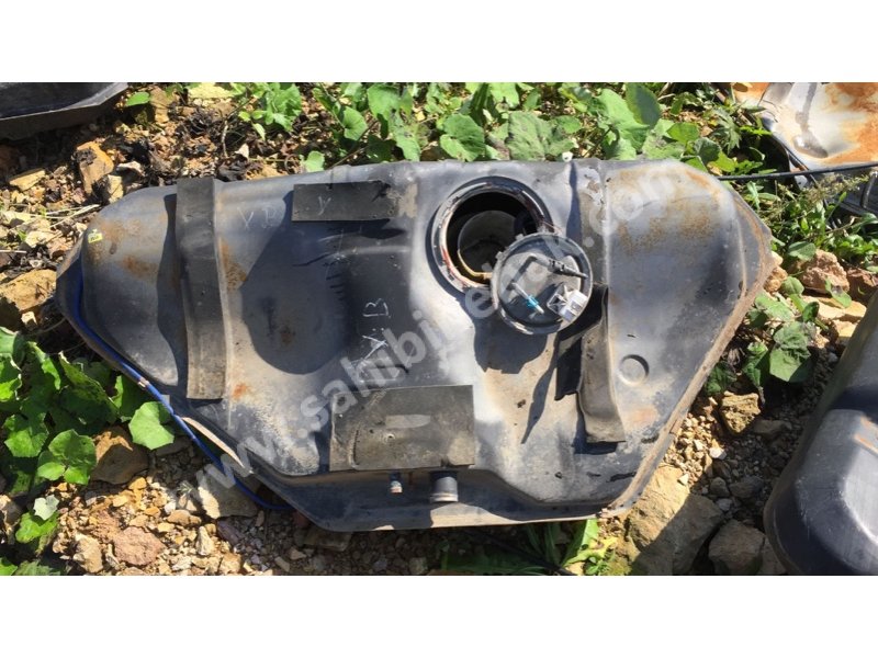 OPEL VECTRA B BENZİN DEPOSU