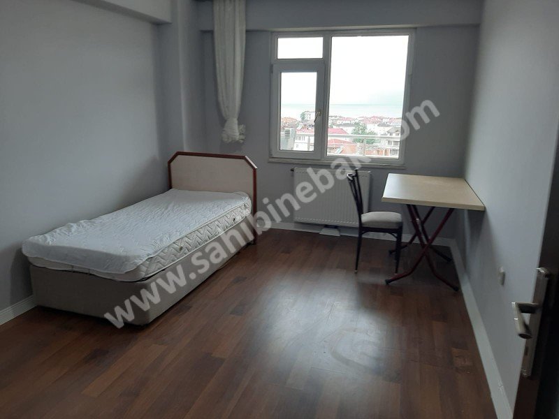 Artvin Hopa Cumhuriyet Mah. Kiralık 4.Kat 3+1 Daire 150 m2
