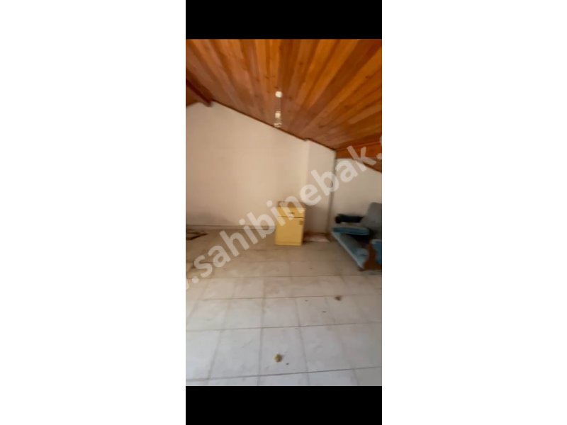 Ayvalık Altınova Mah. Satılık 5+1 villa denize 50 m2