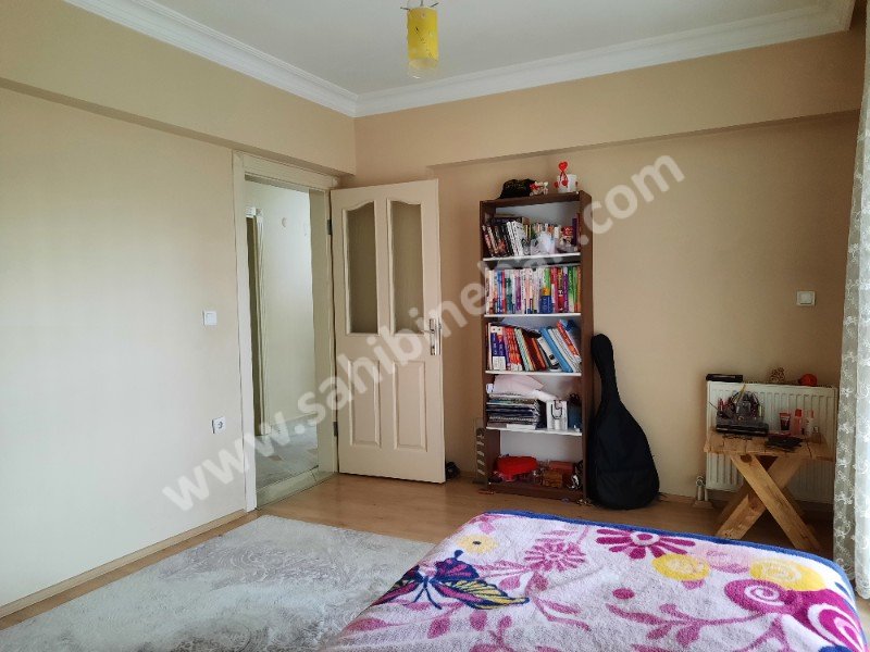 Aydın Söke Yenicamii Mah. Satılık 3+1 Bahçe Katı Daire 148 m2