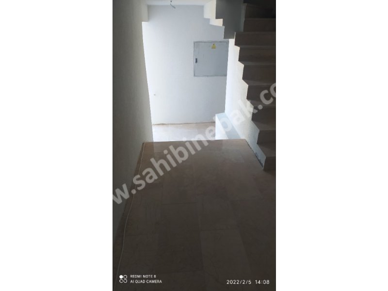 Kartepe Ertuğrul Gazi Mah. 3+1 Satılık Ara Kat. Daire 115 M2