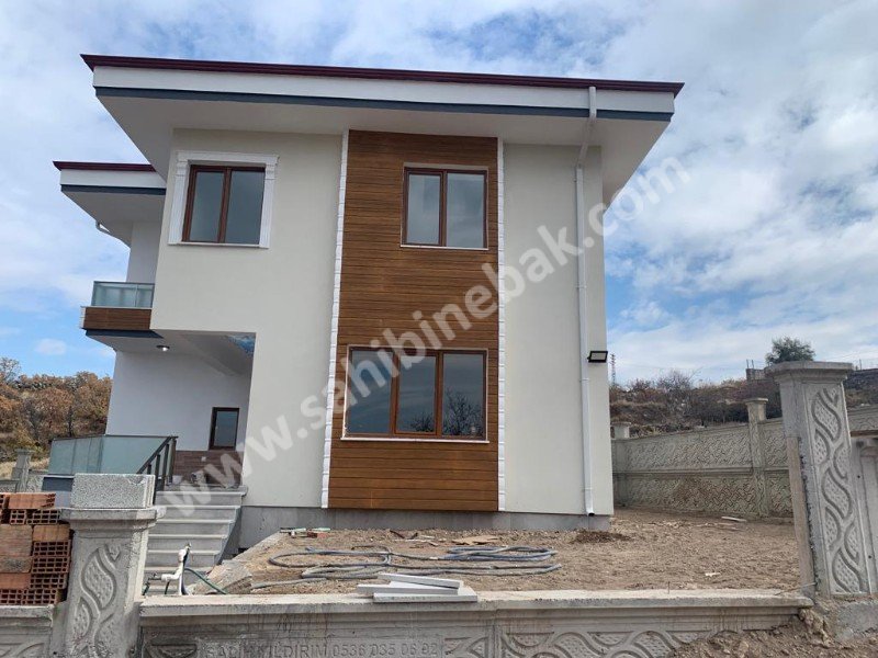 Melikgazi Eğribucak'ta Satılık 2 katlı 4+1 villa 500 m2