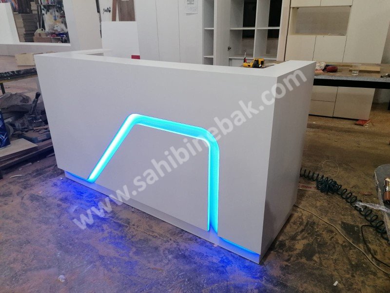 MODERN CNC BANKO OFİS BANKOSU SINIRSIZ RENK ARAL OFİS