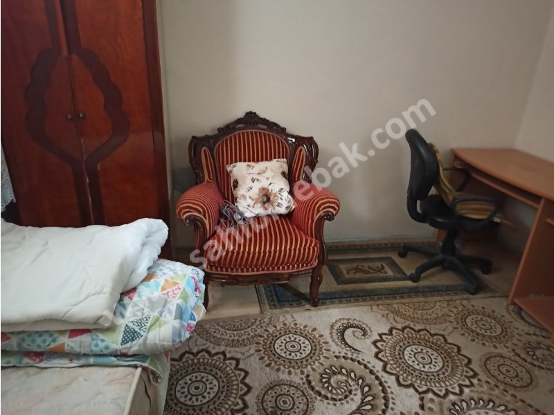 Beyoğlun'da Öğrenciye bekara Uygun kiralık paylaşımlı daire