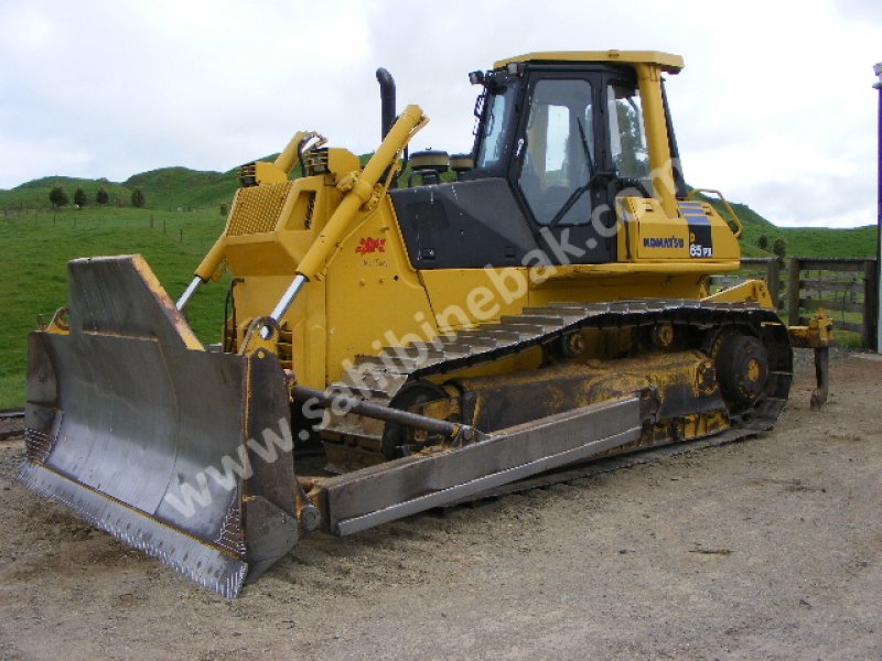 SATILIK 2005 MODEL KOMATSU D 65 PX DOZER