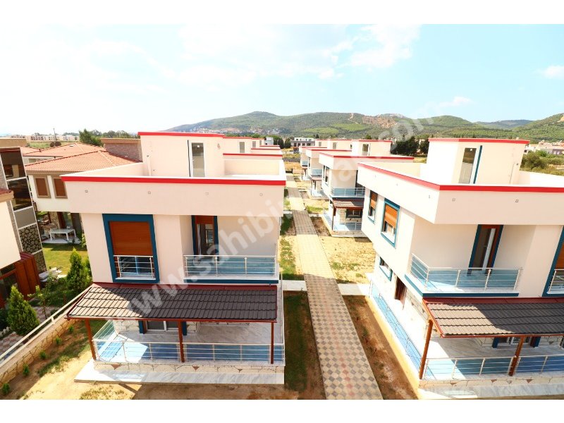 İzmir Seferihisar Doğanbey'de Satılık Tamamen Müstakil 3+1 Villa