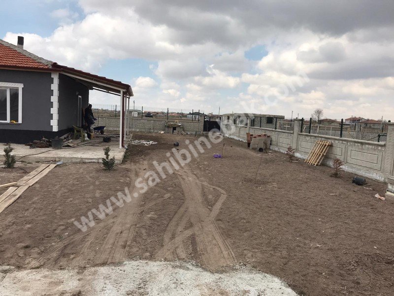 AKSARAY YEŞİLOVA KÖSELİ MAH. GİRİŞ SAĞDA HİÇ OTURULMAMIŞ SIFIR SATILIK MUSTAKİL EV