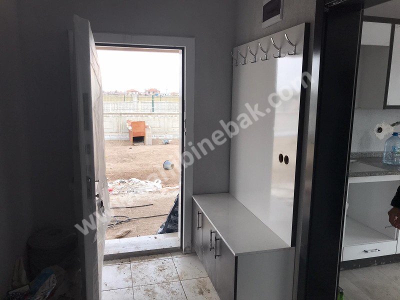 AKSARAY YEŞİLOVA KÖSELİ MAH. GİRİŞ SAĞDA HİÇ OTURULMAMIŞ SIFIR SATILIK MUSTAKİL EV