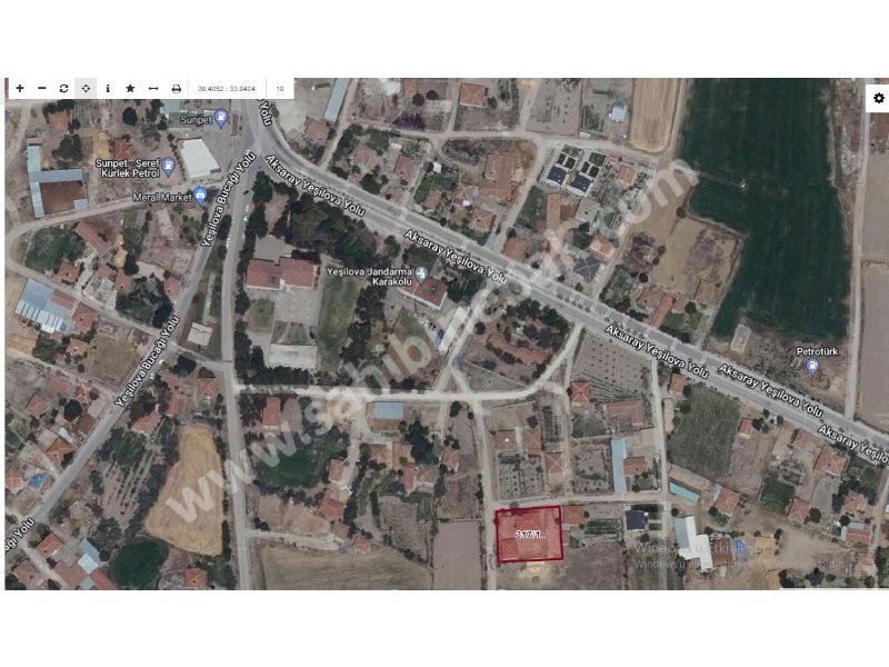 AKSARAY YEŞİLOVA KÖSELİDE SATILIK BAHÇE VE 3+1 EVİ