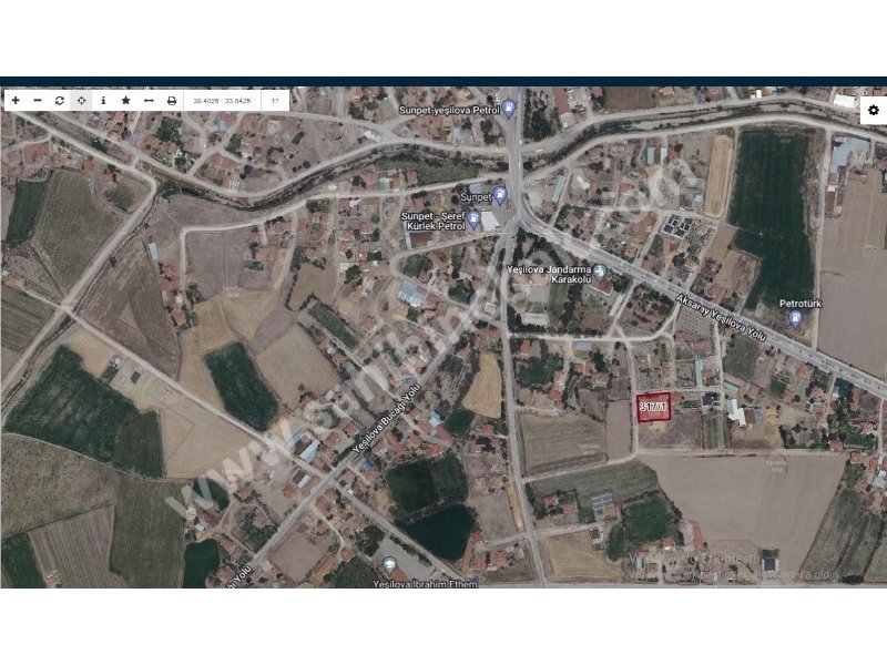 AKSARAY YEŞİLOVA KÖSELİDE SATILIK BAHÇE VE 3+1 EVİ