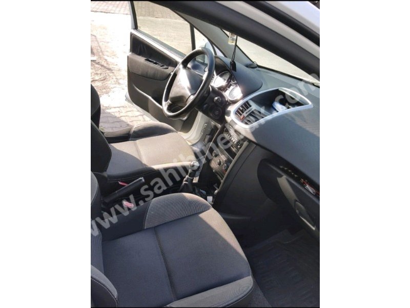 Sahibinden Satılık 2011 Model Peugeot 207 1.4 HDi Envy